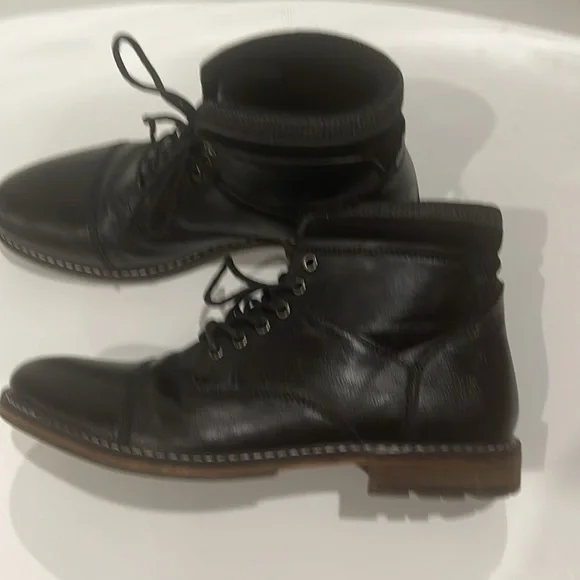 Ashford Hayes Men's Black Faux Leather Boots Size 9Medium Lace Up Good Condition - Picture 3 of 13